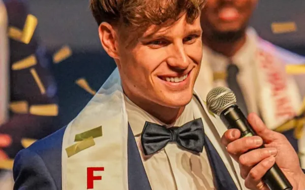 Mister France : qui est Charles Stamper, sacré « l’homme le plus beau » de l’année ?