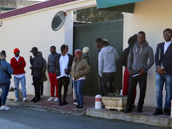Obligation de quitter le territoire français : 776 Ivoiriens expulsés de France en 2023