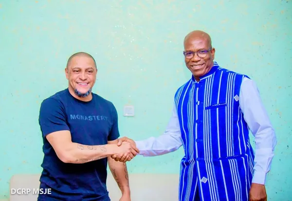Roberto Carlos au Burkina Faso