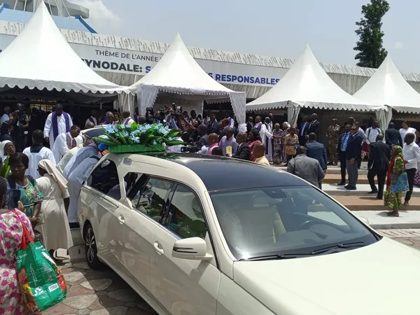 Levée du corps de Mgr Ahouana : la dernière Pâques terrestre dans son diocèse de Bouaké