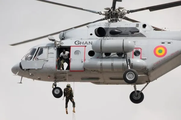 Atterrissage d’urgence d’un hélicoptère militaire ghanéen