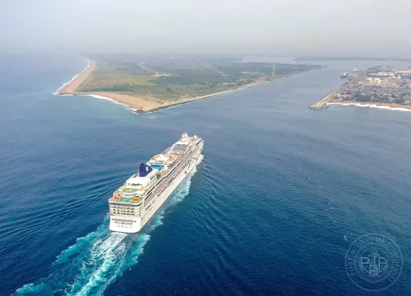 Le NORWEGIAN DAWN à Abidjan le 29 mars 2023
