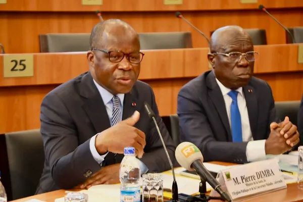 Pierre Dimba devant les Députés de l'Assemblée nationale