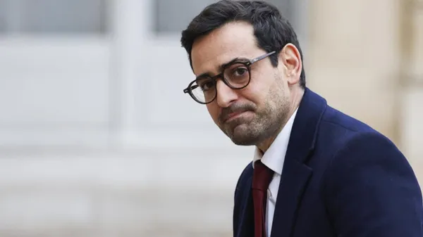 Stéphane Séjourné Attendu Abidjan