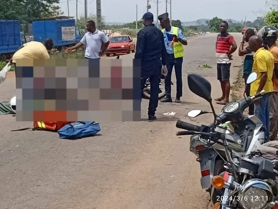 Drame à Toumodi : deux morts dans un accident de moto