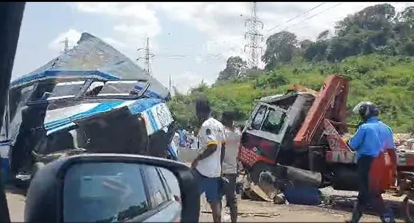 Accident de la route le samedi 27 avril 2024 sur le tronçon Adjamé - Yopougon, peu avant la station Shell