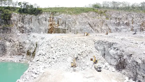 Construction de la ligne 1 du métro d'Abidjan, SICMA a installé un concasseur ultramoderne sur sa carrière d'Attinguié