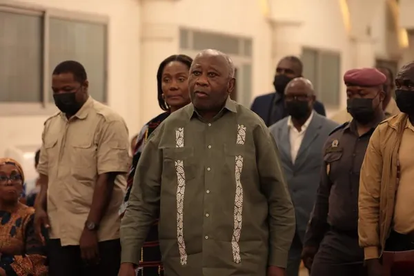 Laurent Gbagbo et son épouse Nady Bamba le 9 avril 2024 à IVOSEP lors de la veillée de prières d'Attié Assi Raymonde, mère de