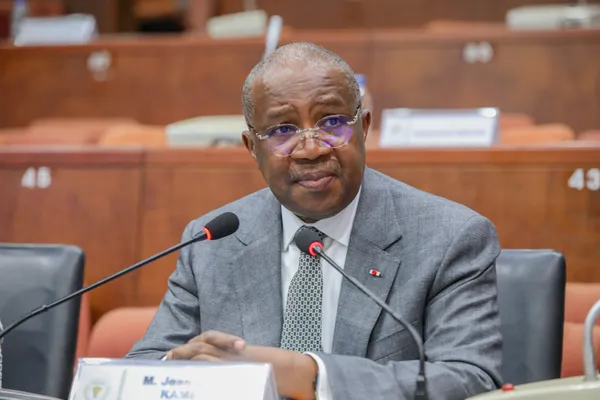 Sansan Kambilé, le Garde des Sceaux, Ministre de la Justice et des Droits de l'Homme lors de la présentation de loi sur l'ext
