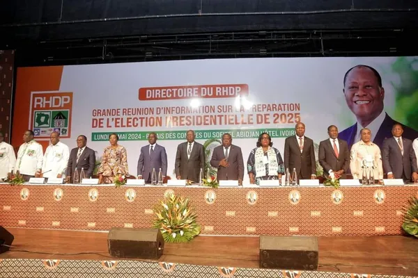 Réunion du RHDP au palais des Congrès le 27 mai 2024