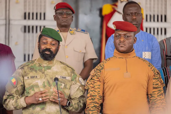 Assimi Goïta et Ibrahim Traoré à Ouagadougou au Burkina le 25 juin 2024