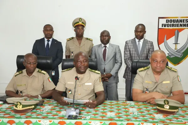 l'Amicale des Cadres de l’Administration des Douanes (AMICAD)