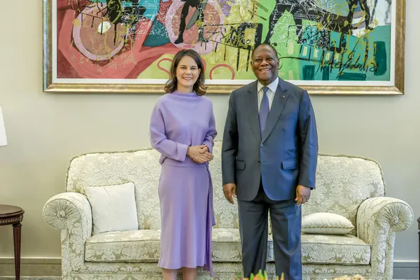 Alassane Ouattara et la Ministre allemande des Affaires Étrangères, Annalena Baerbock, le 16 juillet 2024 à Abidjan