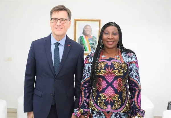 Kandia Camara et Rafael Soriano Ortiz, Ambassadeur d'Espagne en Côte d'Ivoire