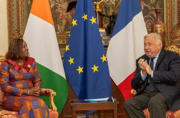 Kandia Camara lors d'une visite de travail au Sénat de France aux côtés de Gérard Larcher le 11 juillet 2024