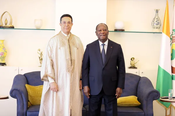 Présentation des lettres de créance des ambassadeurs du Tchad, de la Tunisie, du Pakistan et du Congo au président Ouattara l