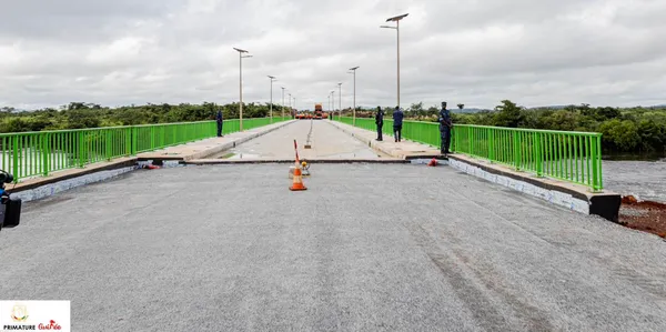 Pont de Tanènè en Guinée