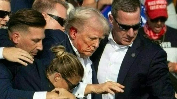 Tentative assassinat de Trump par balle lors d'un meeting électoral le samedi 13 juillet 2024 à Butler, dans l'Etat américain
