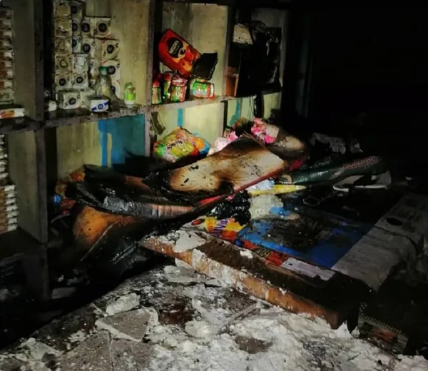 Un magasin ravagé par les flammes dans la nuit du jeudi 18 juillet 2024
