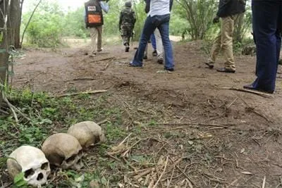 Découverte macabre de 24 crânes humains en Ouganda