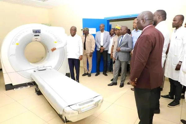 Qualité des soins : Pierre Dimba visite les CHR d’Adzopé et d’Abengourou