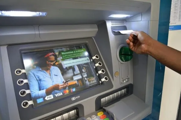Nouvel An 2025 Côte d’Ivoire : modifications d’horaires des banques