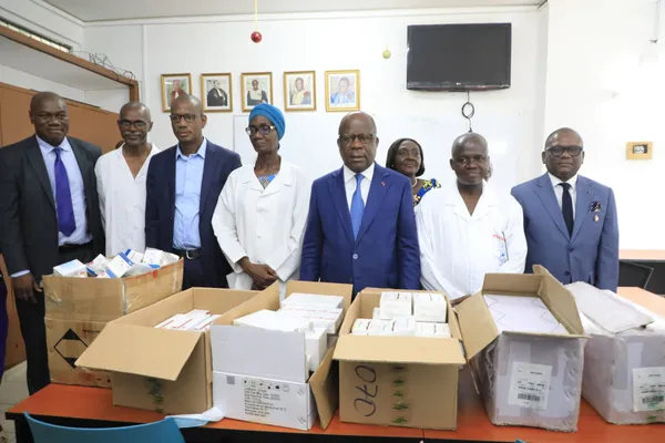 Cancer enfants Côte d'Ivoire, don de 130 millions au CHU Treichville