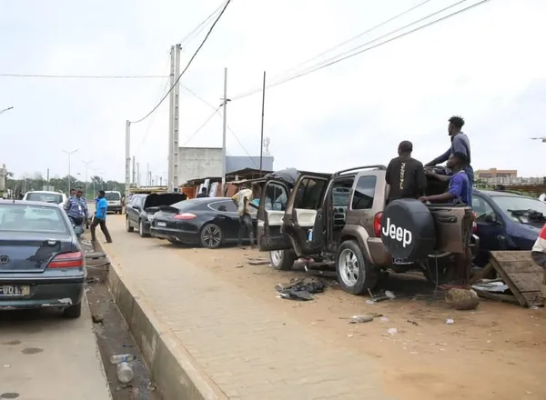 Déguerpissement des garages anarchiques à Abidjan