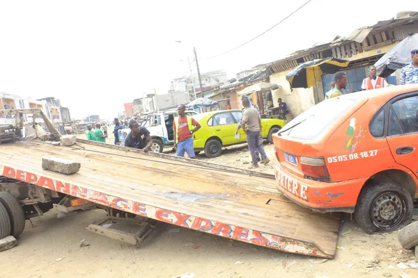 Abobo : démantèlement des garages illégaux