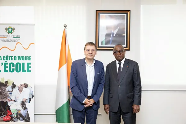 Connexion des écoles de Côte d’Ivoire : le MENAET avance avec ses partenaires Quantis et Serenea