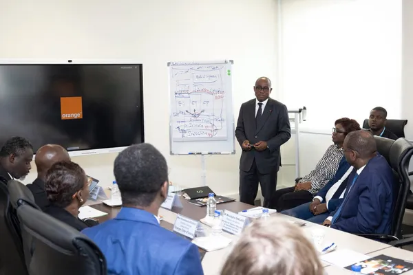 MENAET – Orange Côte d’Ivoire : vers une coopération sur le numérique scolaire
