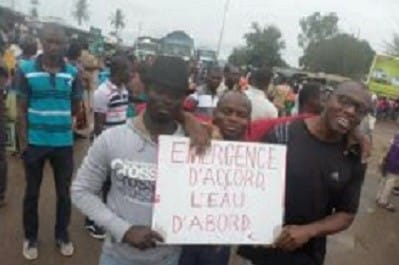 "Émergence d'accord, l'eau d'abord"
