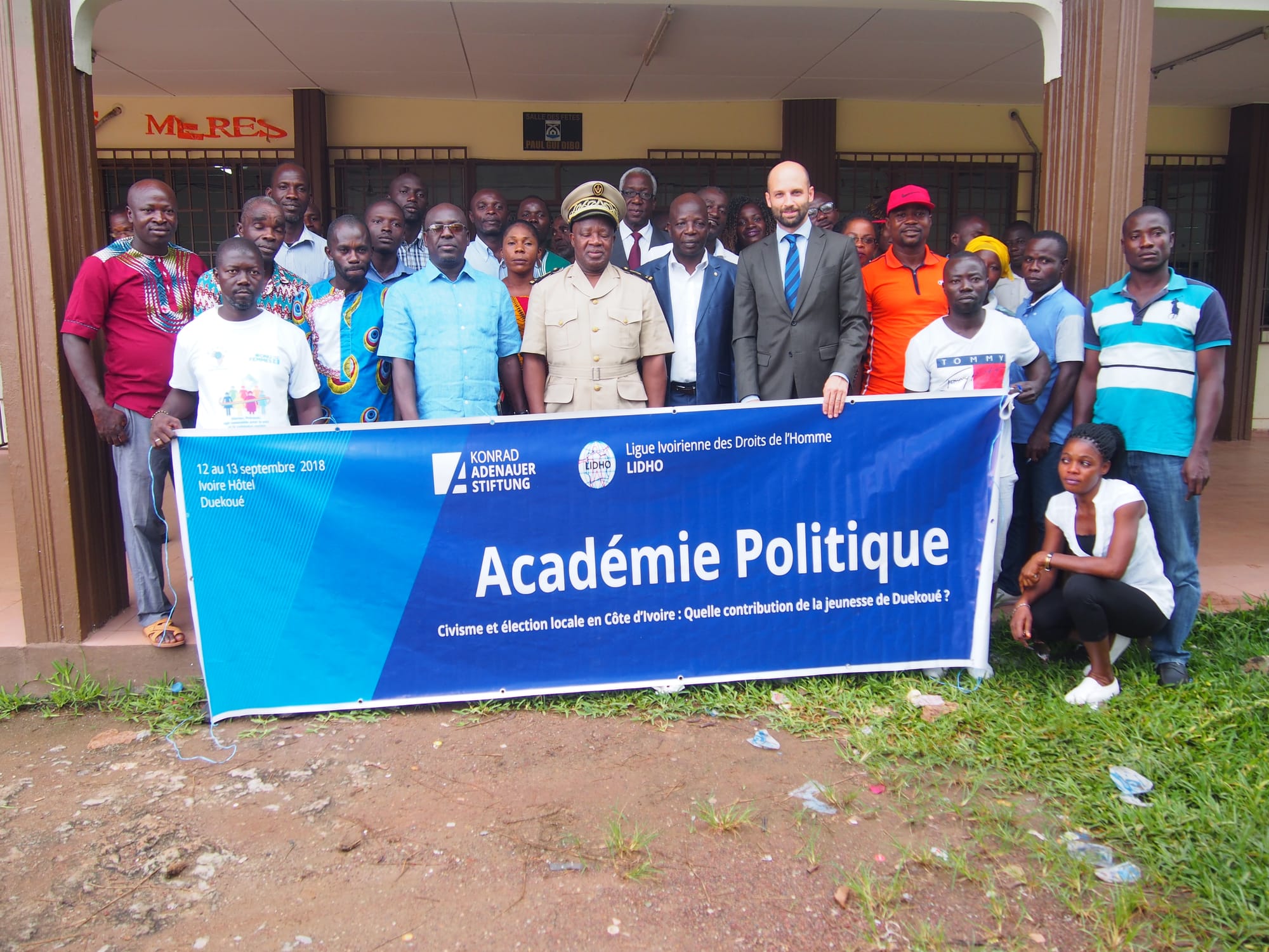 Formation des jeunes de Duékoué Photo de famille