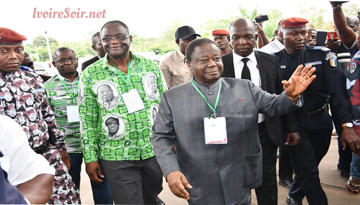 Arrivée d'Henri Konan Bédié au bureau politique