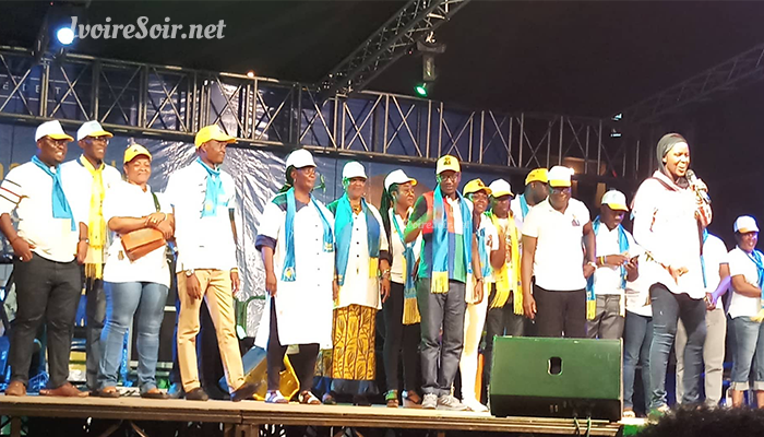Touré Souleymane et l'ensemble des conseillers