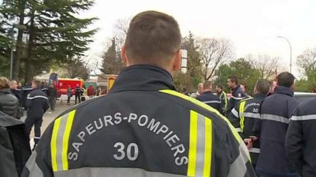 France : mise en examen pour le pompier pyromane