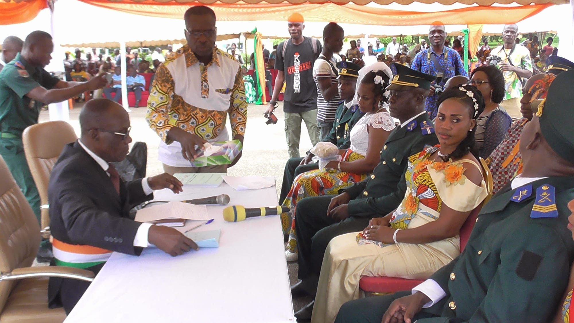 Mariage au 2e bataillon de Daloa: 26 couples se disent « OUI »
