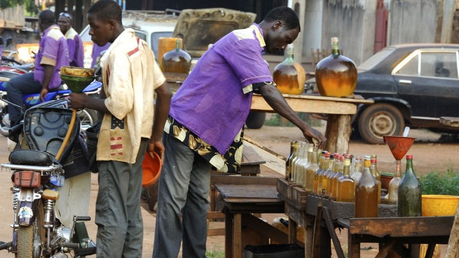 Bouna: les revendeurs d’essence dans les bouteilles et bidons bientôt mis aux arrêts