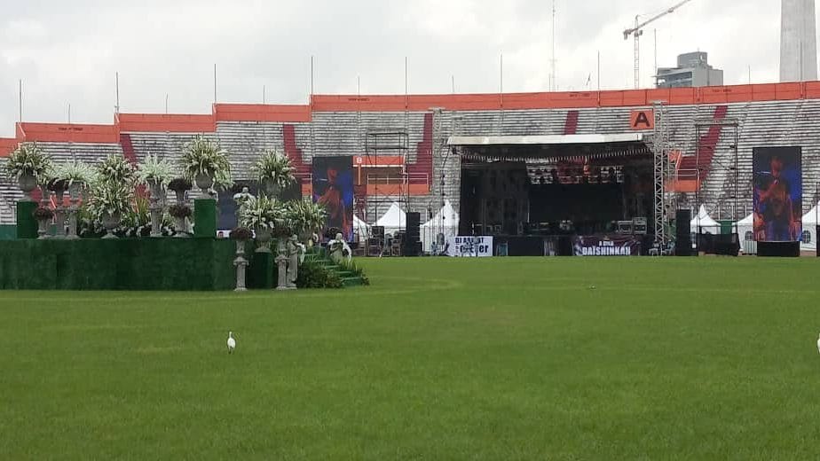 Obsèques d’Arafat: les premières images du stade FHB et de l’arrivée des « Chinois »