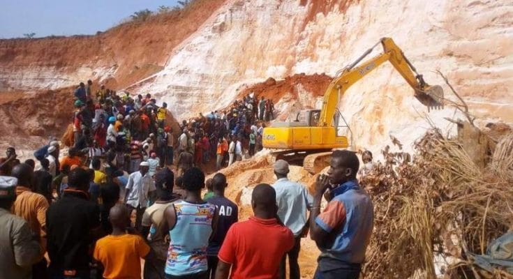 Eboulement d’un site d’orpaillage au Burkina: au moins 27 morts