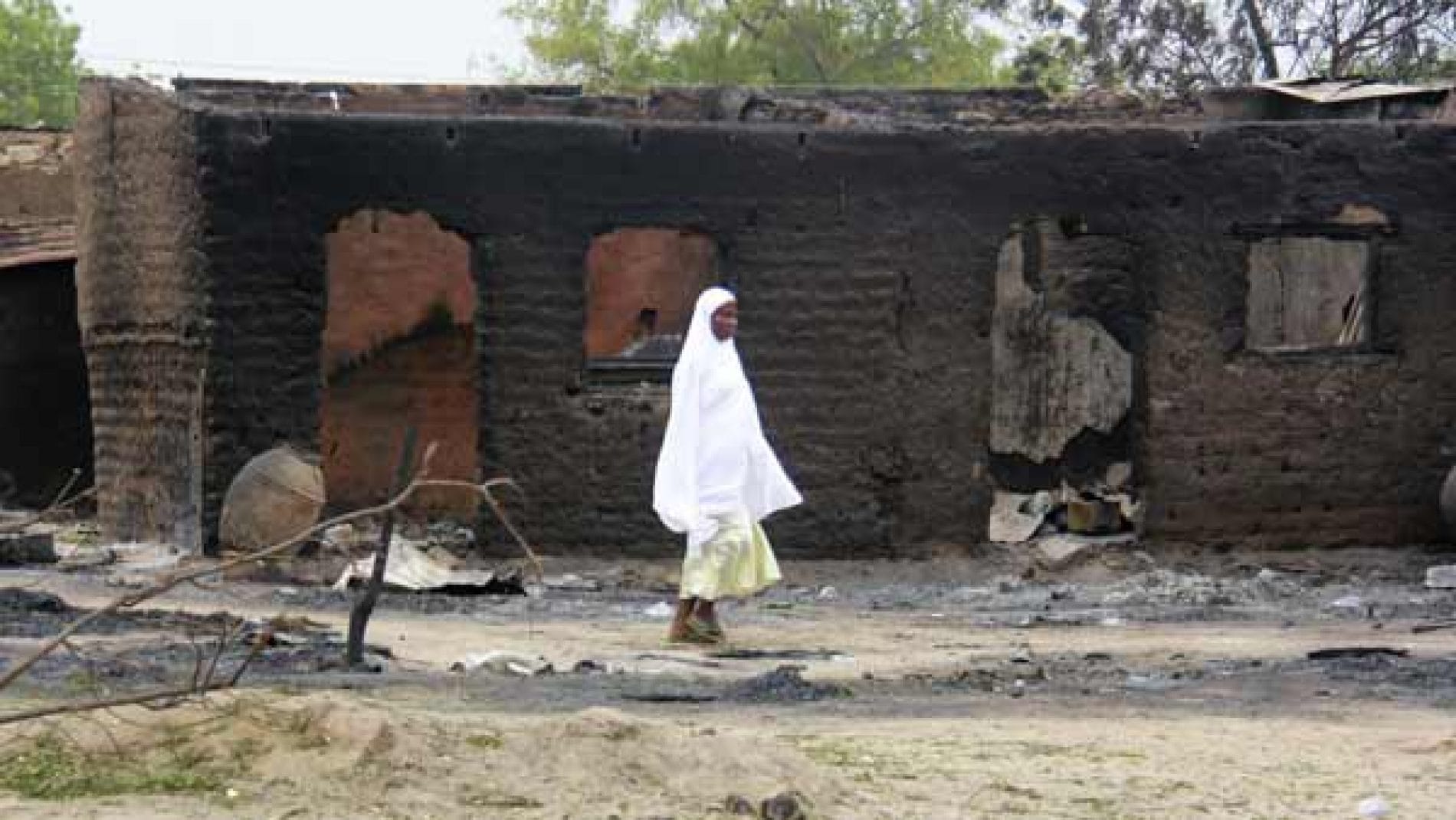 Mali: des djihadistes incendient des salles de classes à Arabébé