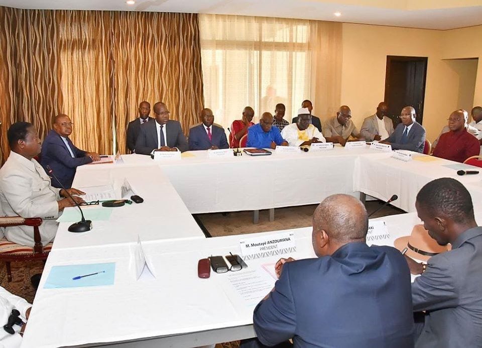 Côte d’Ivoire: Bédié président d’une coalition de l’opposition contre Ouatttara