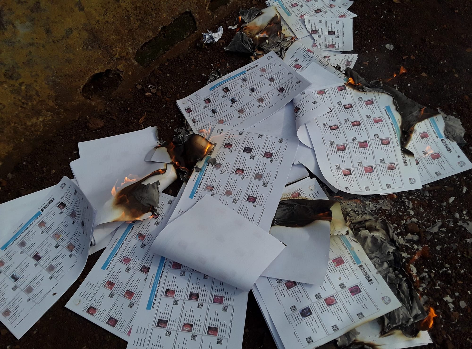 Guinée : des listes électorales déchirées et brûlées à quelques jours des législatives 2020