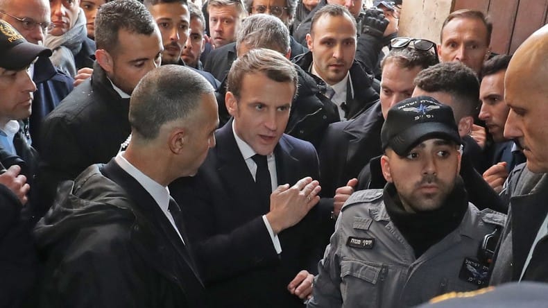 VIDÉO : quand Macron pique une colère contre la police israélienne à Jérusalem