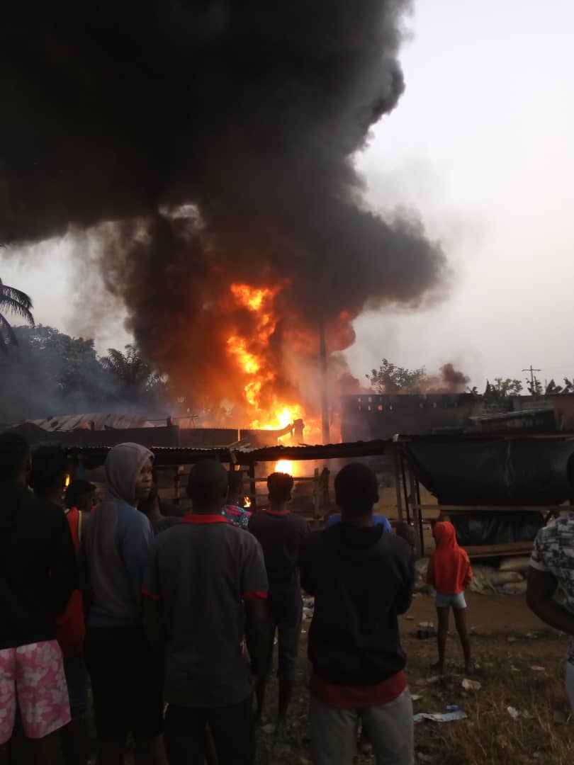 Grave incendie d'une usine de coco à Abobo Anonkoua