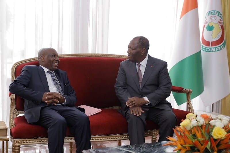 Mario Feliz, ambassadeur de l’Angola en Côte d’Ivoire fait ses adieux à Ouattara