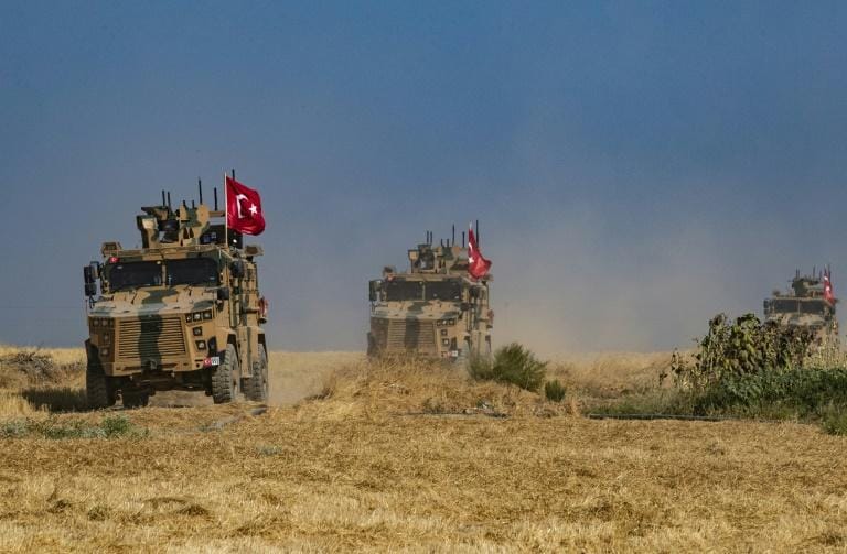 Affrontement en Syrie : 16 soldats et 20 combattants de l’Etat islamique tués dans le désert