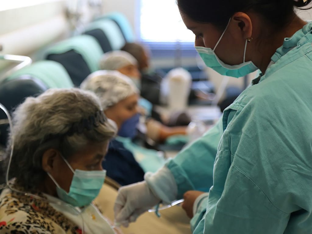 OMS : nouveau variant du coronavirus baptisé « Mu » identifié en Colombie