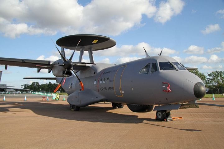 Concours Armée de l’air de Côte d’Ivoire : un test de présélection lancé avec le niveau BAC, les conditions
