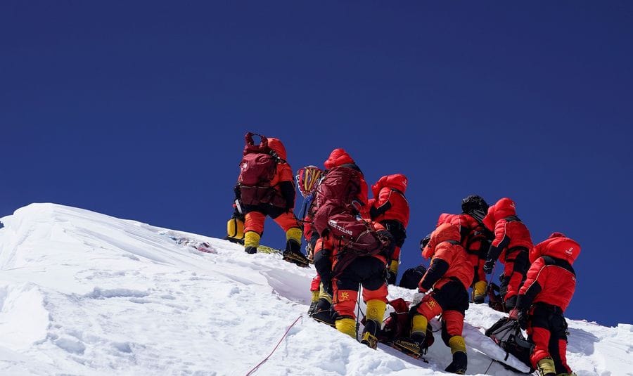 L’équipe d’arpentage chinoise atteint le plus haut sommet du monde – Actualités 27/05/2020